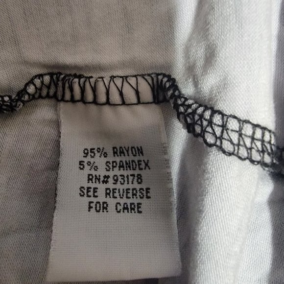 Grace Long Sleeve Workout Top with High/Low styling  - Size XLarge - Picture 12 of 14